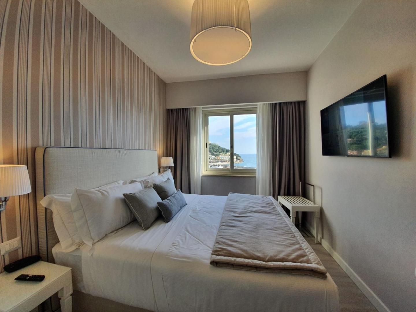 Hotel Plaza Porto Azzurro Habitación foto